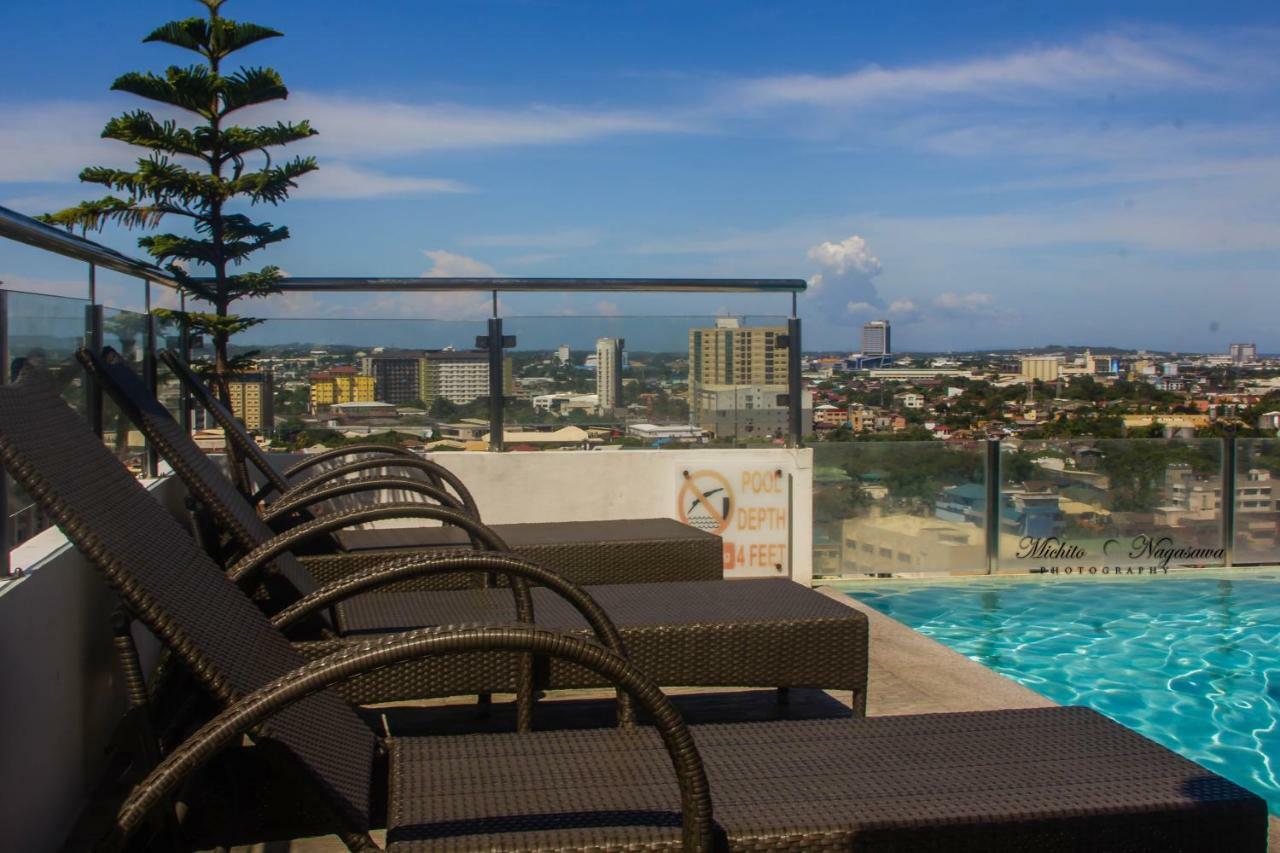 Mabolo Garden Flat A1 Rooftop Pool Near Ayala Mall Daire Cebu Dış mekan fotoğraf